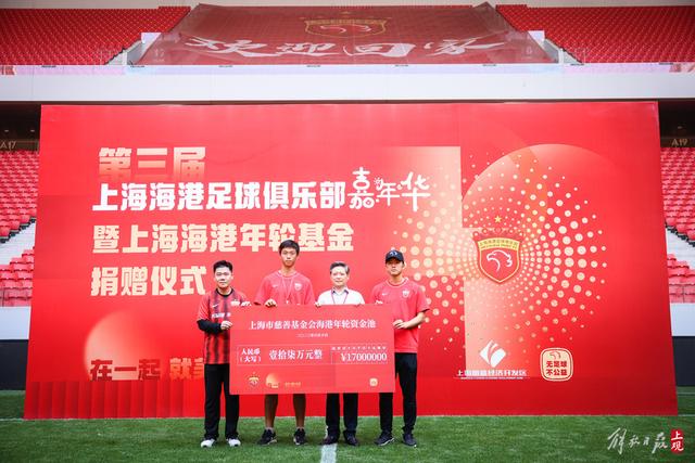 六亿起拍价的4架波音客机无人竞标，与会人数超十二万